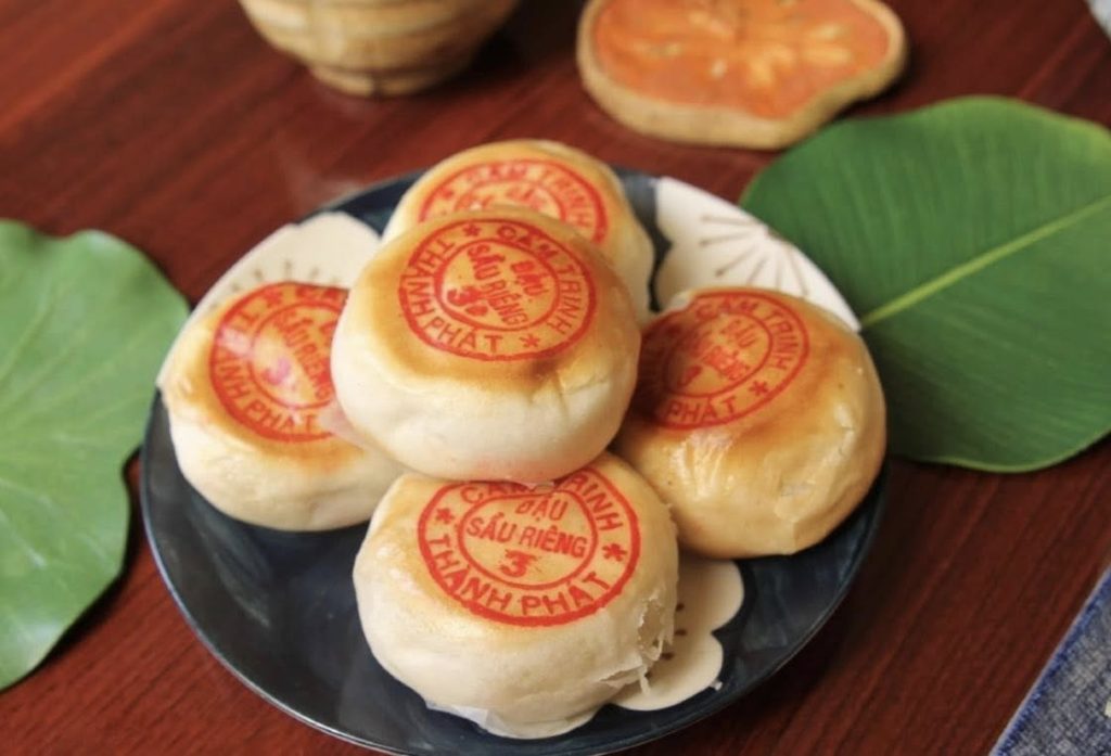 Bánh Pía Sầu Riêng: Đặc Sản Sóc Trăng